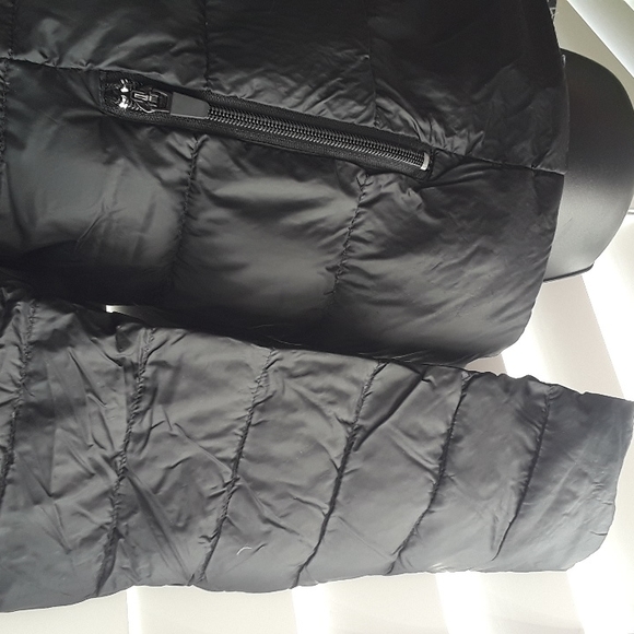 🔥HOT DEAL🔥Reitmans black feather jacket - Picture 4 of 8